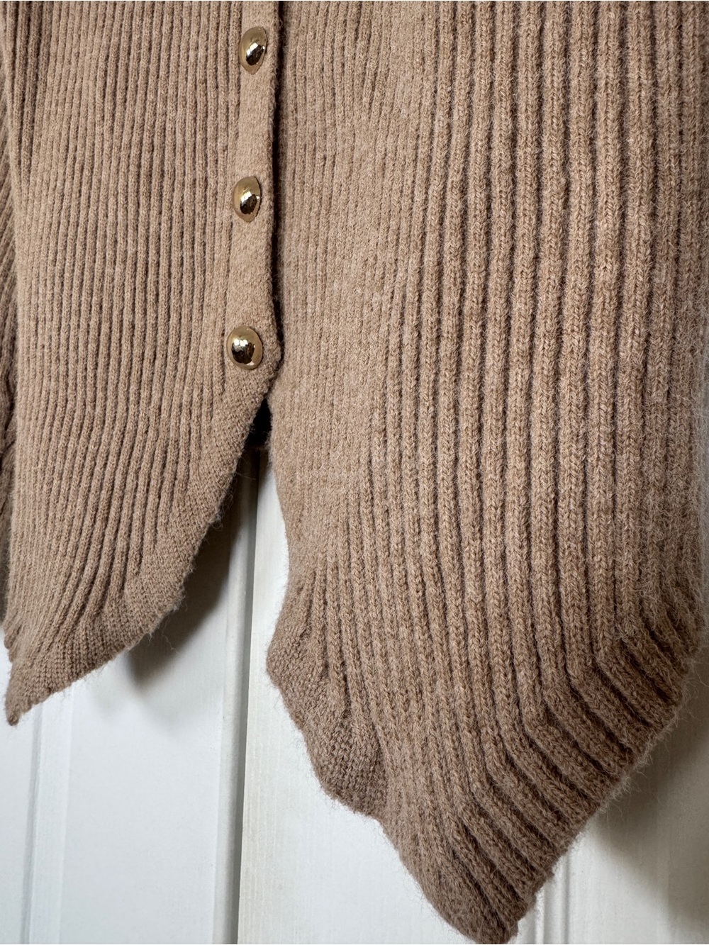 COMMENSE Button Down Split Cardigan Light Brown Ribbed Knit Gold Button Medium - Picture 6 of 12